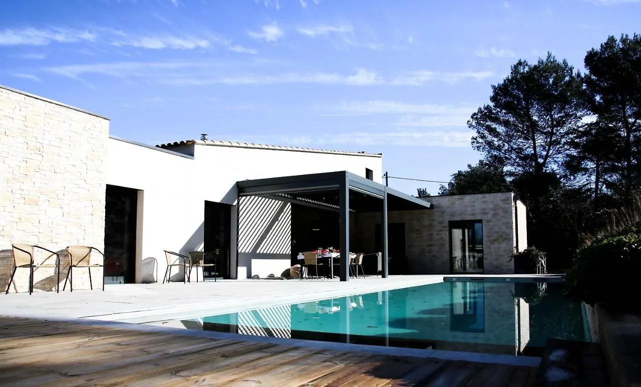 Maison-M Aix Meyreuil Bed & Breakfast